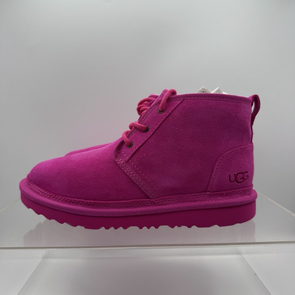 Brand New UGG Neumel II Rose Pink Chukka Ankle Boots Size 5 Big Kids 1017320K